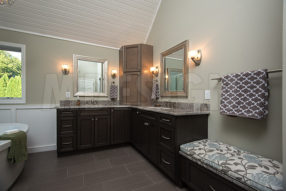 GMH Pewaukee Bathroom 8-4-15-2